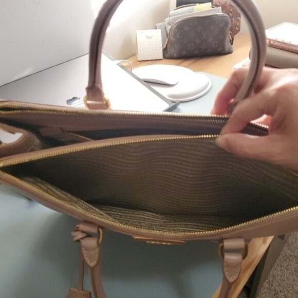 Prada Pink Beige Saffiano Leather Bag - Picture 15 of 16